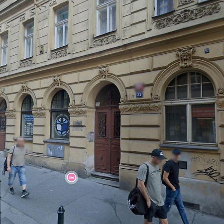 4 Bedrooms 130M2 Apartment At The Main City Square Prag Exterior foto